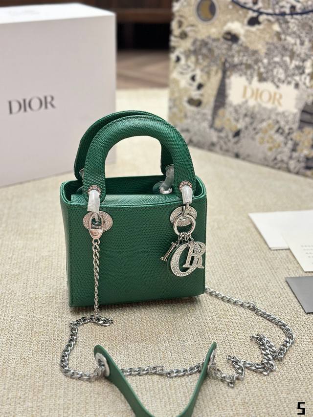 蜥蜴纹 配折叠礼盒 尺寸 Size 18Cm 高品版 升级出货 Dior 戴妃钻标 更加加分