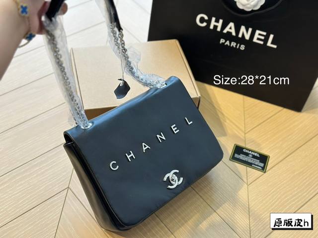 Chanel新品 牛皮质地 时装 休闲 不挑衣服 尺寸28x21