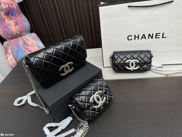 折叠盒 Chanel新款 秋冬走秀款 Newchanel 香奈儿 新款满满的vintage风传承了黑金双c超经典大双c Logo 很抢眼mini复古小可爱 尺寸