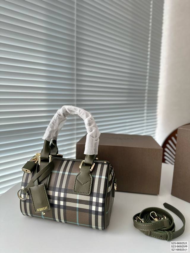 大号 中号 小号 中号小号配折叠盒子 Burberry 巴宝莉格纹波士顿枕头包精致小巧 复古时髦 方便携带 非常耐装配长肩带可斜挎 小包爱好者必入 尺寸 大号3