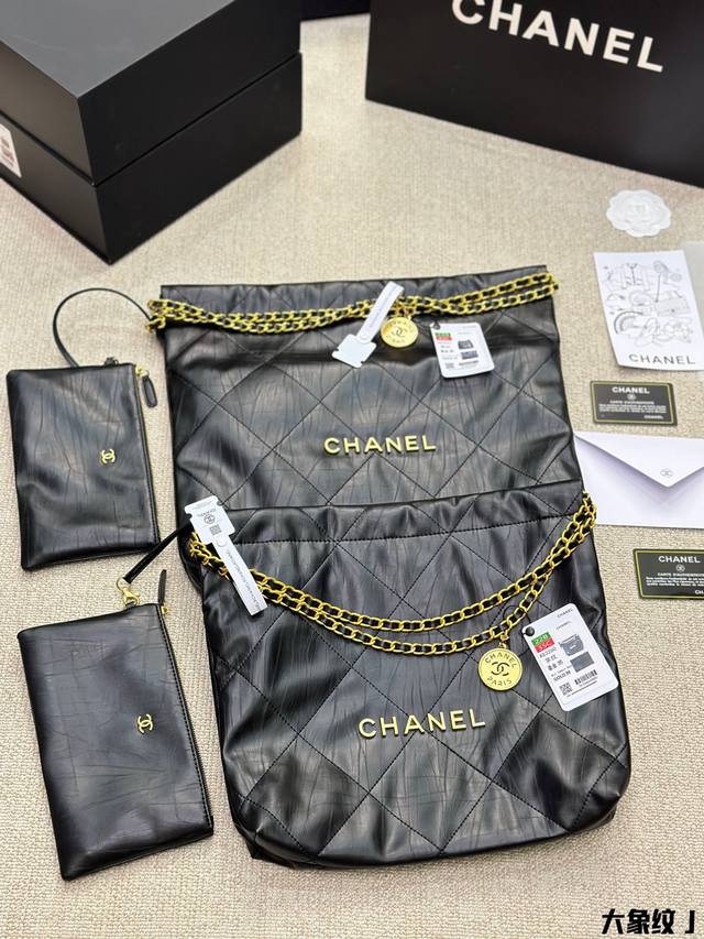 大象纹 复刻版 大号 Ddd Chanel 22Bag 以数字命名的 垃圾袋 2021 年10 月 Chanel 品牌艺术总监virginie Viard在20
