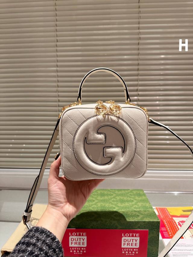 新品 手提包 Ddd Gucci Blondie超百搭的一款 Ddd 超大容量 人手必备 配礼盒 Ddd 尺寸17Cm Ddd