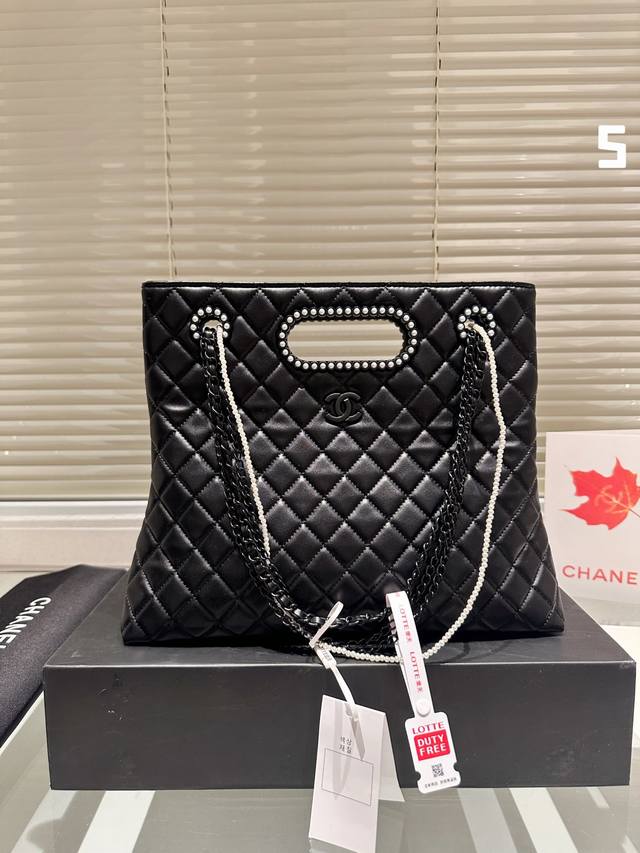 新品 Chanel 23K珍珠包 Ddd 腋下近看很精致 走到哪都能美美哒 Ddd 五金 全铜钌银色 Ddd 尺寸 33 27Cm Ddd