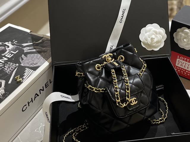 原版皮 折叠礼盒 Chanel 23A 子母包 二合一 双肩包 时装 休闲 不挑衣服 尺寸21Cm.