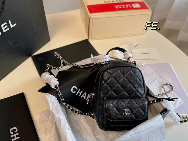 折叠盒 Size:13 19 Chanel 香奈儿24C超级mini双肩包 荔枝皮mini小背包 小废包爱好者 装的下可爱 可双肩背 可手提 斜挎 本季最王牌的