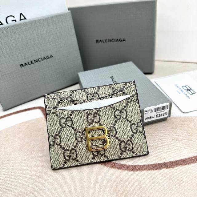 Balenciaga &Gucci联名牛皮革 卡夹 正面b 黄铜 金属配件 5个信用卡槽意大利制造款号 6002826