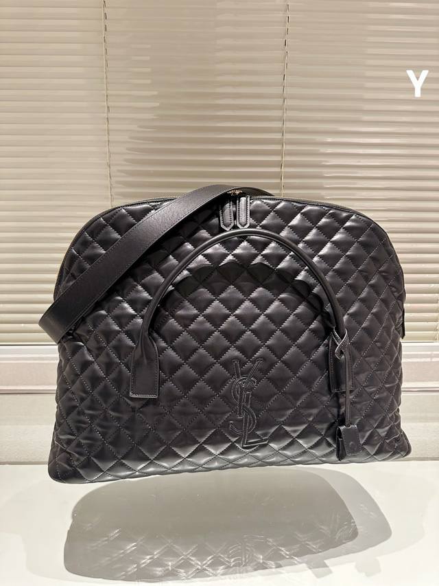 Ysl新品es Bag旅行包 简直是潮人必备啊 太好看了吧 男女通用 出门旅行一个包包就搞定 尺寸58Cm
