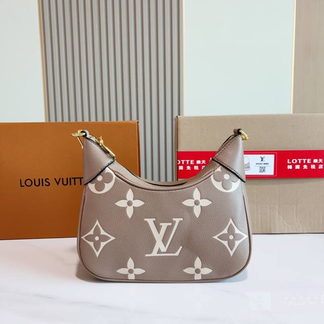 礼盒包装 Louisvuitton 路易威登女士灰色柔软粒面牛皮腋下包尺寸24187Cm