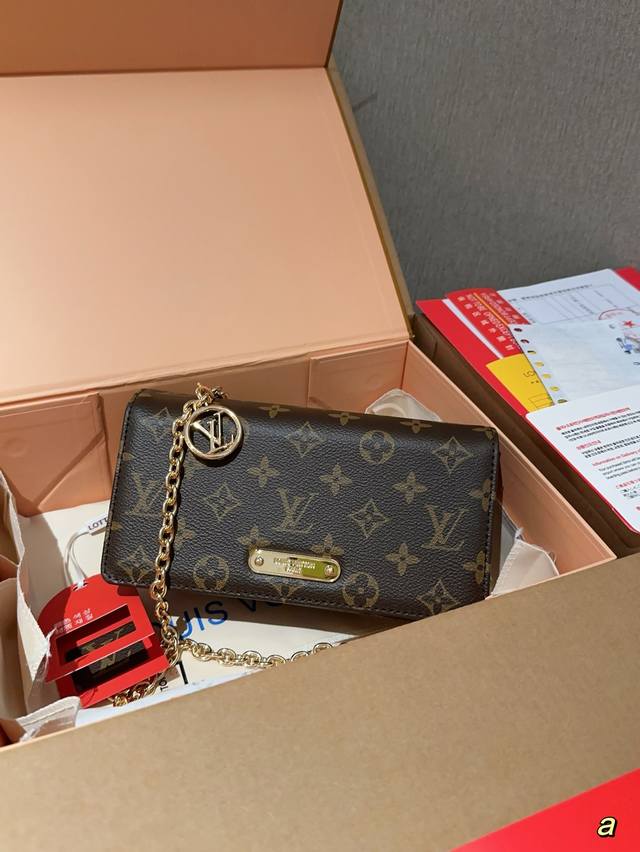 高品质 Lv路易威登 Wallet On Chain Lily 手袋 链条包 尺寸20Cm 礼盒包装飞机箱