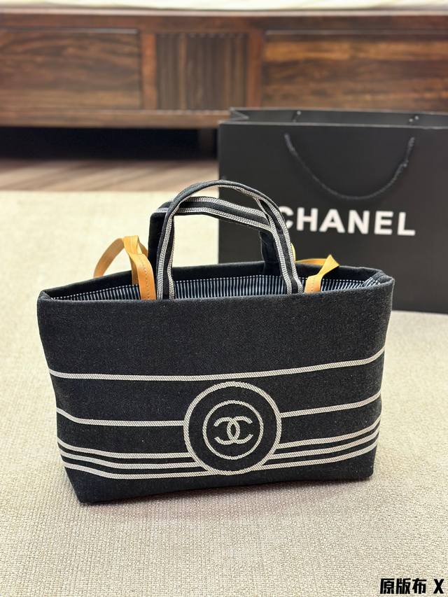 原版布 Chanel 托特包 慵懒随性又好背 上身满满的惊喜 高级慵懒又随性 彻底心动的一只 Size 35 25Cm