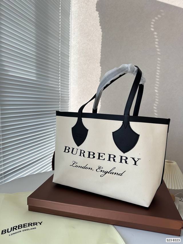 配盒子 巴宝莉burberry 1 一眼就爱上的超实用包包 双面可用 Shopper 超级实用容量非常大颜值高 通勤出差必备一个这样的tote 包呀 尺寸 37