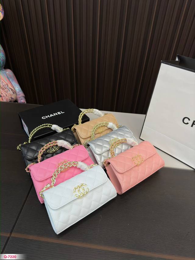 折叠盒 Chanel香奈儿 新款邮差手提包 那么好看 那么香 种草款 超级百搭 尺寸18.10Cm
