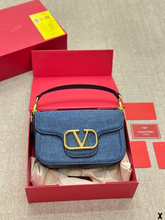 丹宁牛仔 华伦天奴valentino女士 Valentino 秀款 Black Tie Valentino Letter Bag 来自valentino 的信袋