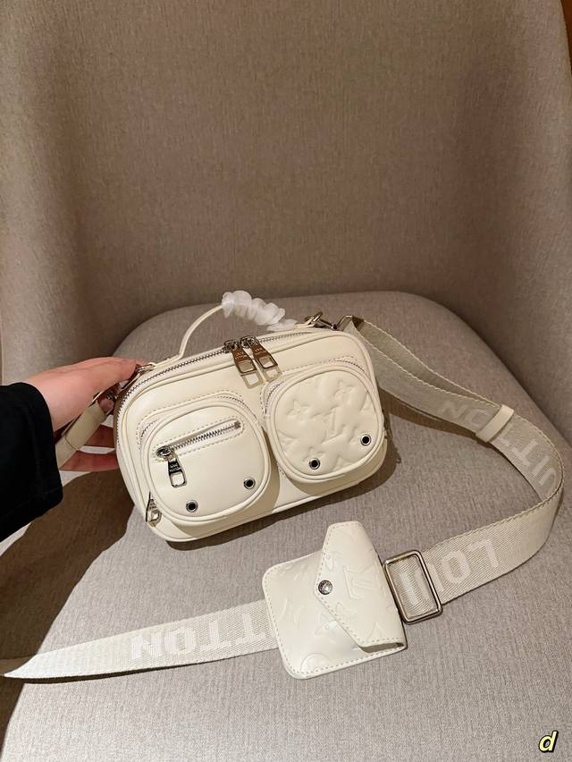 Louis Vuitton Lv 路易威登 Utility Crossbody三合一相机包炸药包 尺寸20×13×4 礼盒包装