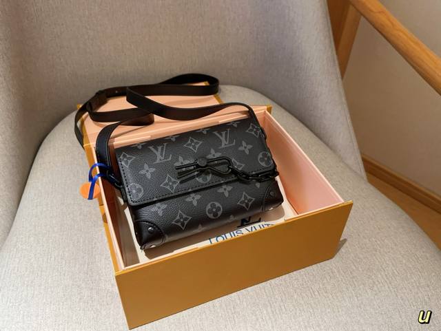 Lv 路易威登 Steamer 迷你黑花盒子包 手机包 尺寸18Cm 礼盒包装