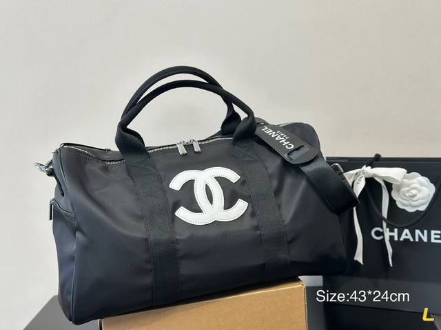 Chanel新品旅行袋 男女通用款 大容量 尺寸43*24Cm 出差出游 不可缺少哦！