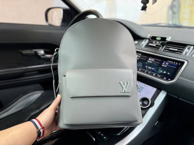高端货 新款 “ Louis Vuitton”Lv双肩包 路易威登 M59325 New Backpack 双肩包 新款双肩包取材路易威登 Aerogram 皮