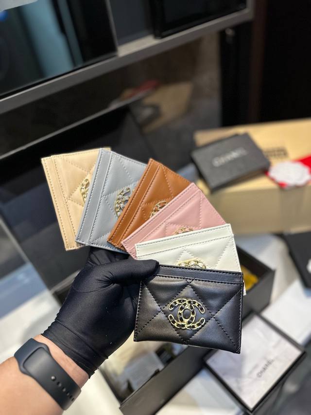 礼盒包装 Chanel卡包 超级自留。两用卡包钱包特别实用c尺寸11*9
