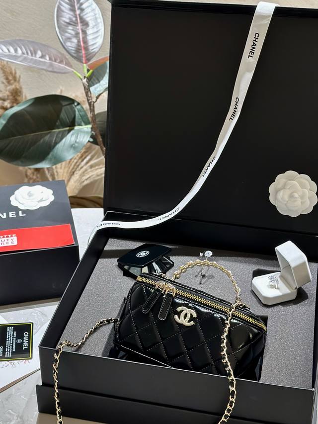 超值套盒 全套折叠礼盒包装 chanel盒子包chanel戒指手镯chanel镜子 CHANEL 25新款珍珠手柄盒子包 24K最火的一款 尺寸：20cm