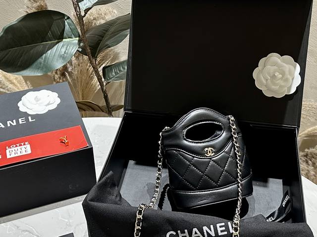 折叠礼盒 Chanel新品 2024 可爱mini薯条包上线 牛皮质地 时装 休闲 不挑衣服 尺寸10