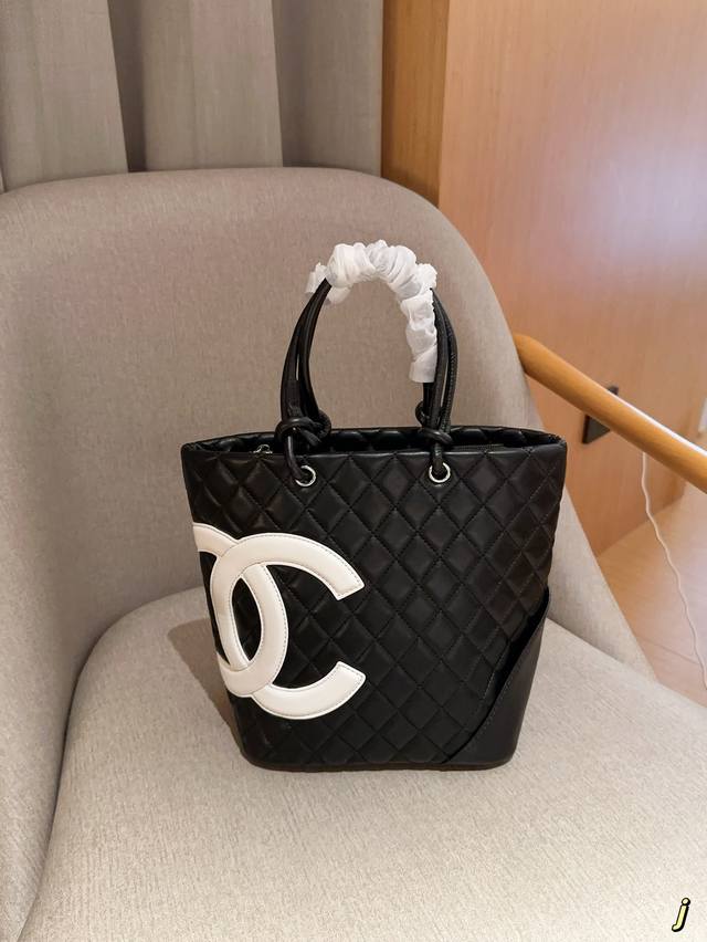 香奈儿Chanel 中古康鹏包菜篮子 尺寸21×24×12 礼盒包装