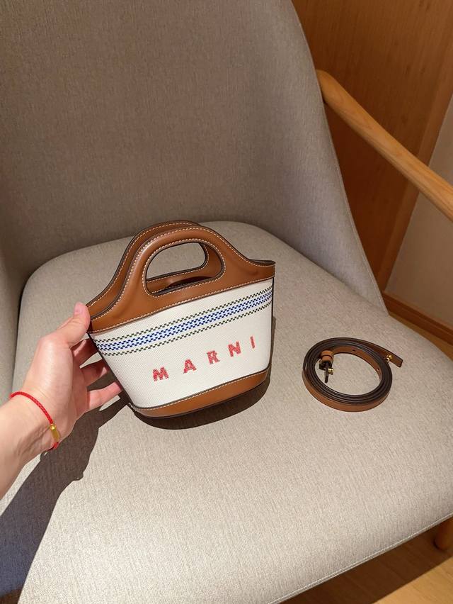 Marni玛尼 帆布刺绣菜篮子 尺寸14×13×11 礼盒包装