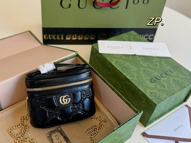折叠盒飞机盒 Size：16×11 Gucci 酷奇新款ophidia 圆筒化妆包 超级精致小巧的包身，笔直不易变形！ 自重很轻，可手提斜挎，超百搭， 可盐甜！