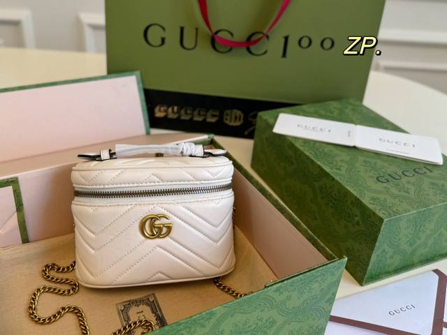 折叠盒飞机盒 Size：16×11 Gucci 酷奇新款ophidia 圆筒化妆包 超级精致小巧的包身，笔直不易变形！ 自重很轻，可手提斜挎，超百搭， 可盐甜！