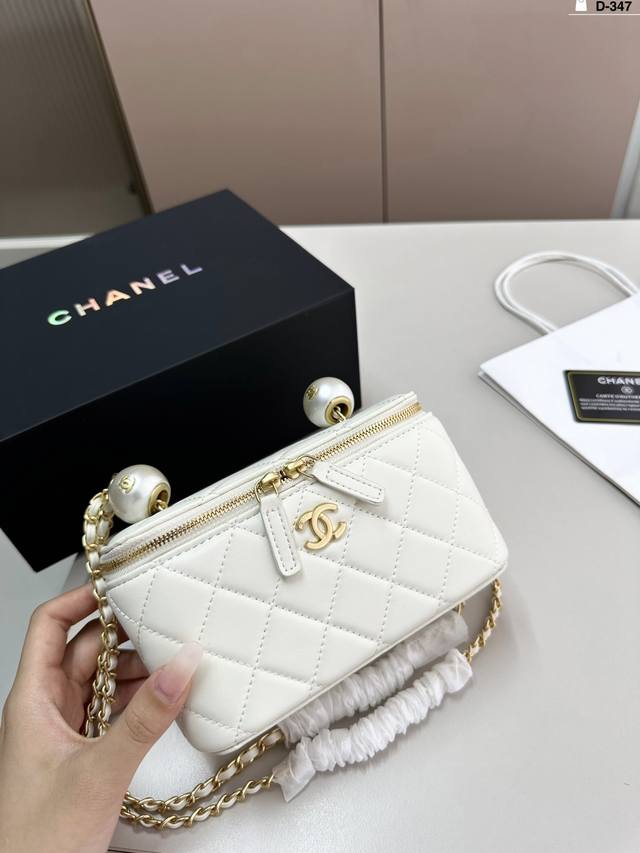 Chanel香奈儿双珍珠盒子包 香奈儿化妆盒 那么好看 那么香 种草款 超级百搭 D-347尺寸17.8.10折叠盒