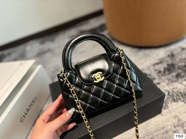 礼盒 23Ss香奈儿手提包 上身太好看了，爱了爱了#Chanel23Ss #全网首发 尺寸19 12